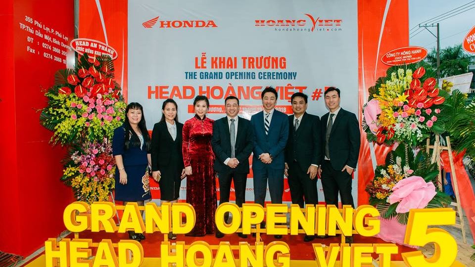 Tưng bừng buổi lễ khai trương đón mừng “Đứa con thứ 5” của Honda Head Hoàng Việt