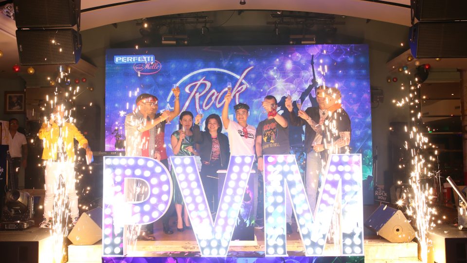 Mẫu kế hoạch 10 bước tổ chức Year End Party cuối năm thành công